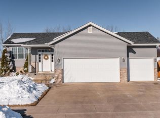 5283 Florence Dr NW, Rochester, MN 55901