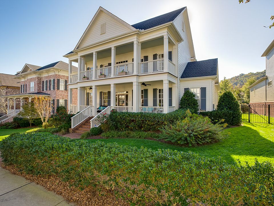 1st image of 722 Stonewater Blvd