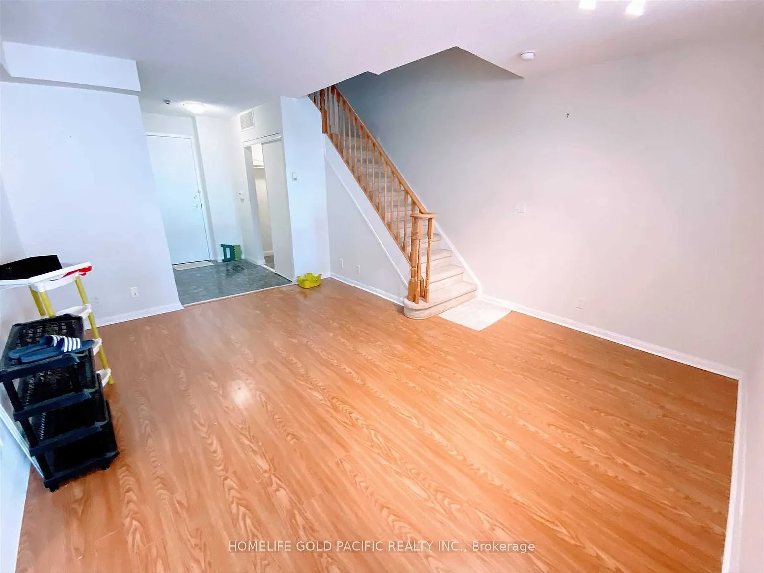4 bed, $3,950 — Photo 2
