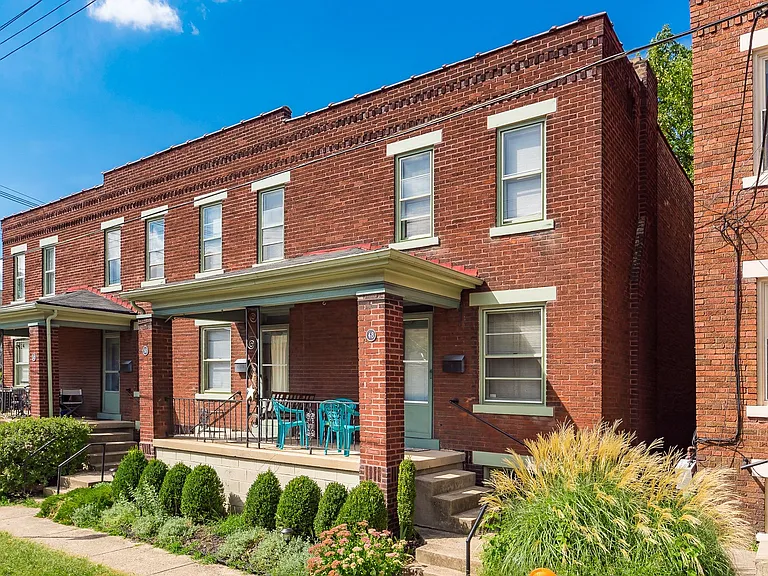 50 W Kossuth St — Photo 4