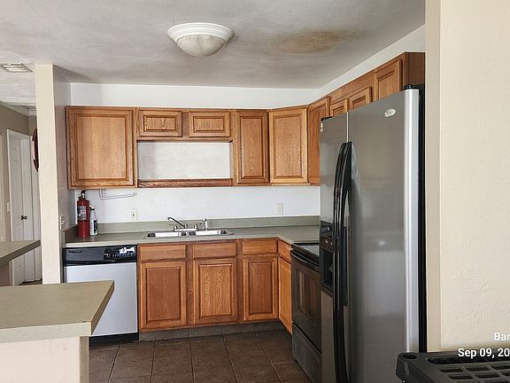 5th image of 927 N Grandview Ave APT 1