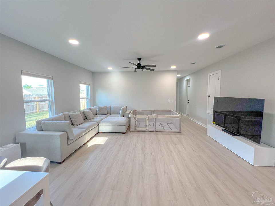1st image of 6712 Sarah Ann Way
