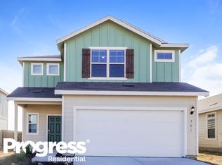 301 Cobb Branch Dr, Maxwell, TX 78656