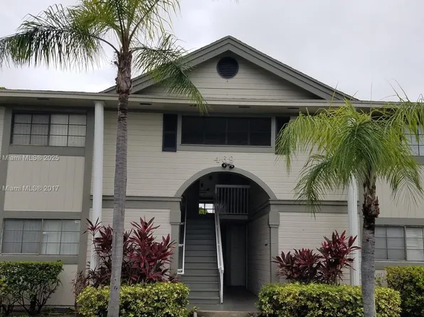 469 NE 207th Ln APT 207, Miami, FL 33179