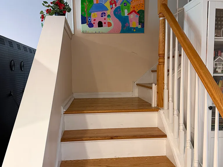 606 Harrington Ct — Photo 13