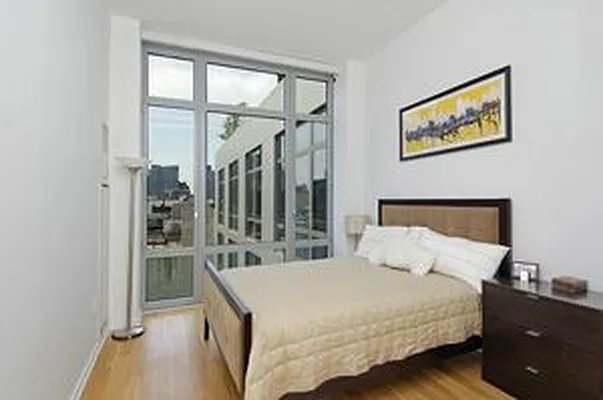 Rented by Douglas Elliman | media 26