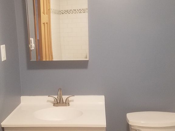 2nd image of 65 Fountain Ln APT 7