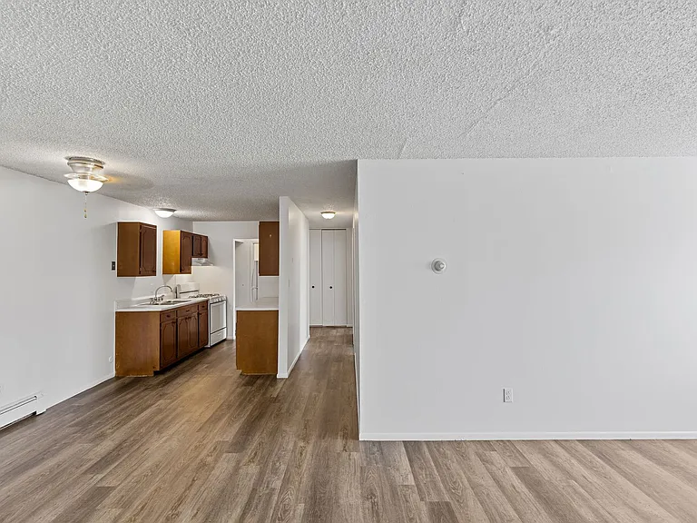 Carriage House (Albion 64 LLC) — Photo 6