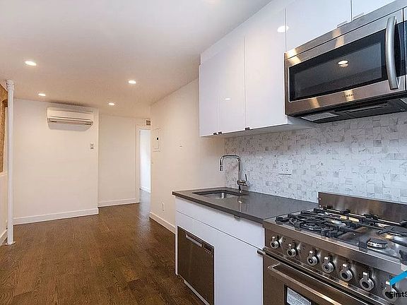 4th image of 511 E 12th St APT 4F