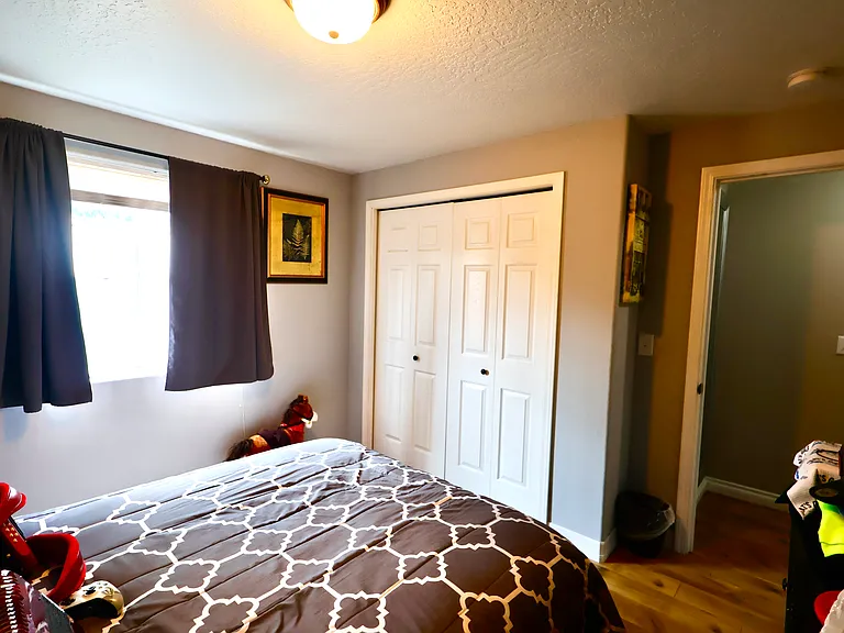 1085 Cedar Ct — Photo 5
