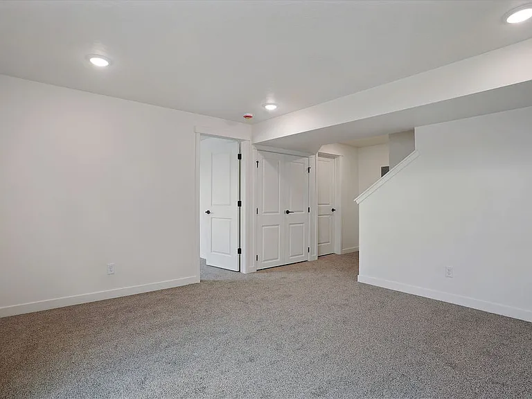 Ledger Cove Townhomes — Photo 8