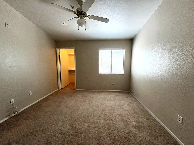 950 Seven Hills Dr #122 — Photo 8