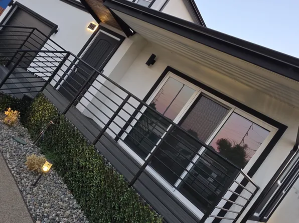 425 Daisy Ln, East Palo Alto, CA 94303