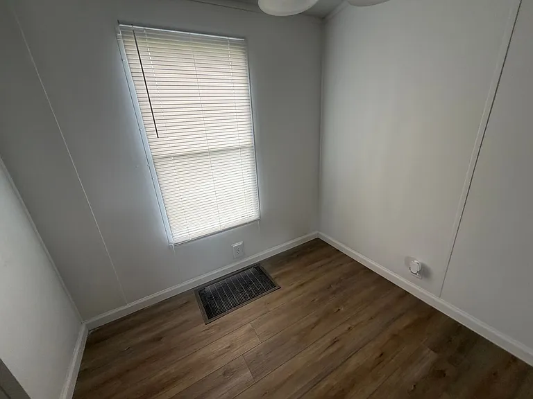 113 Briteblue Dr — Photo 4