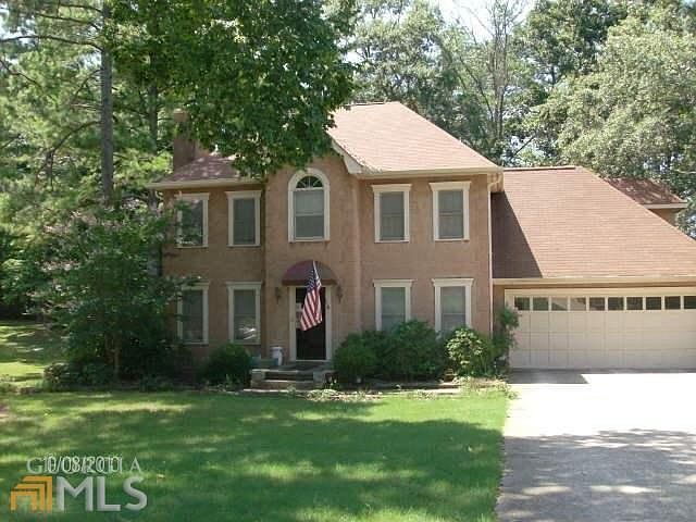 2nd image of 8007 Woods Ln