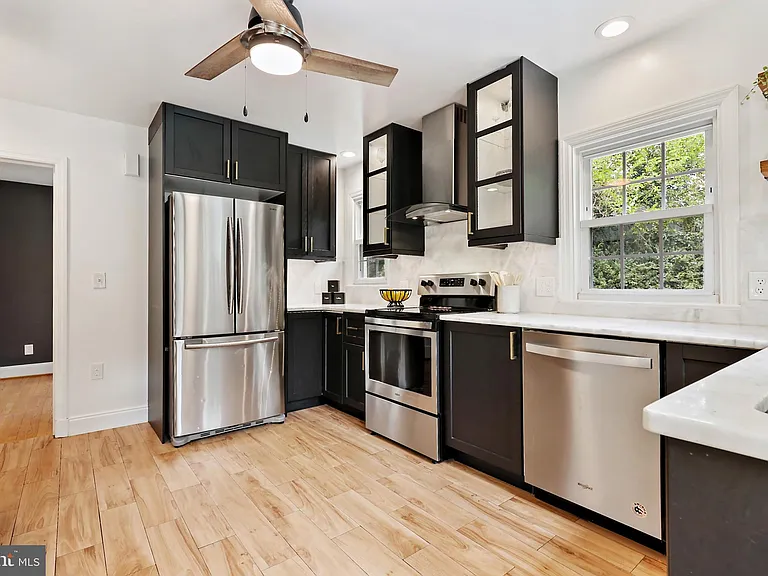 9223 Old Court Rd — Photo 29