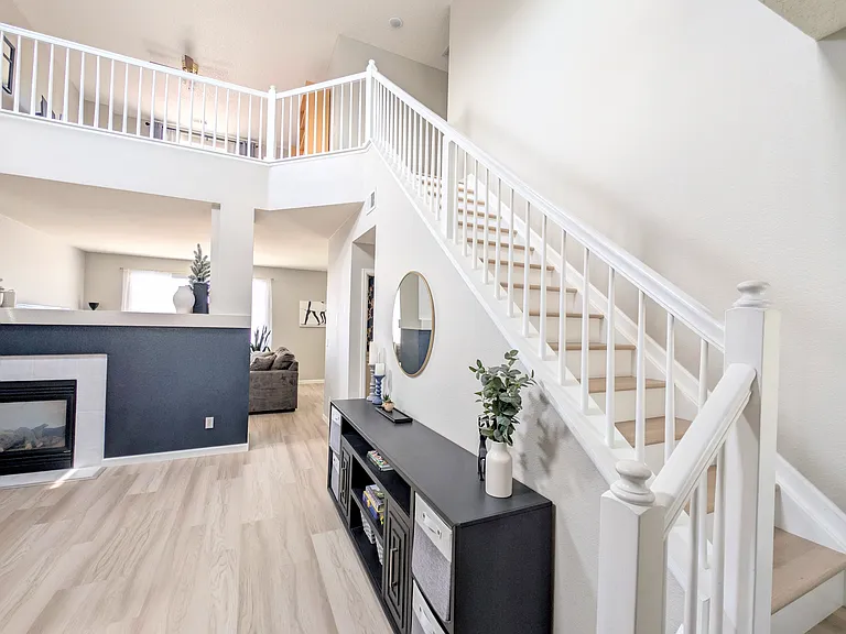 10439 Tracewood Ct — Photo 2