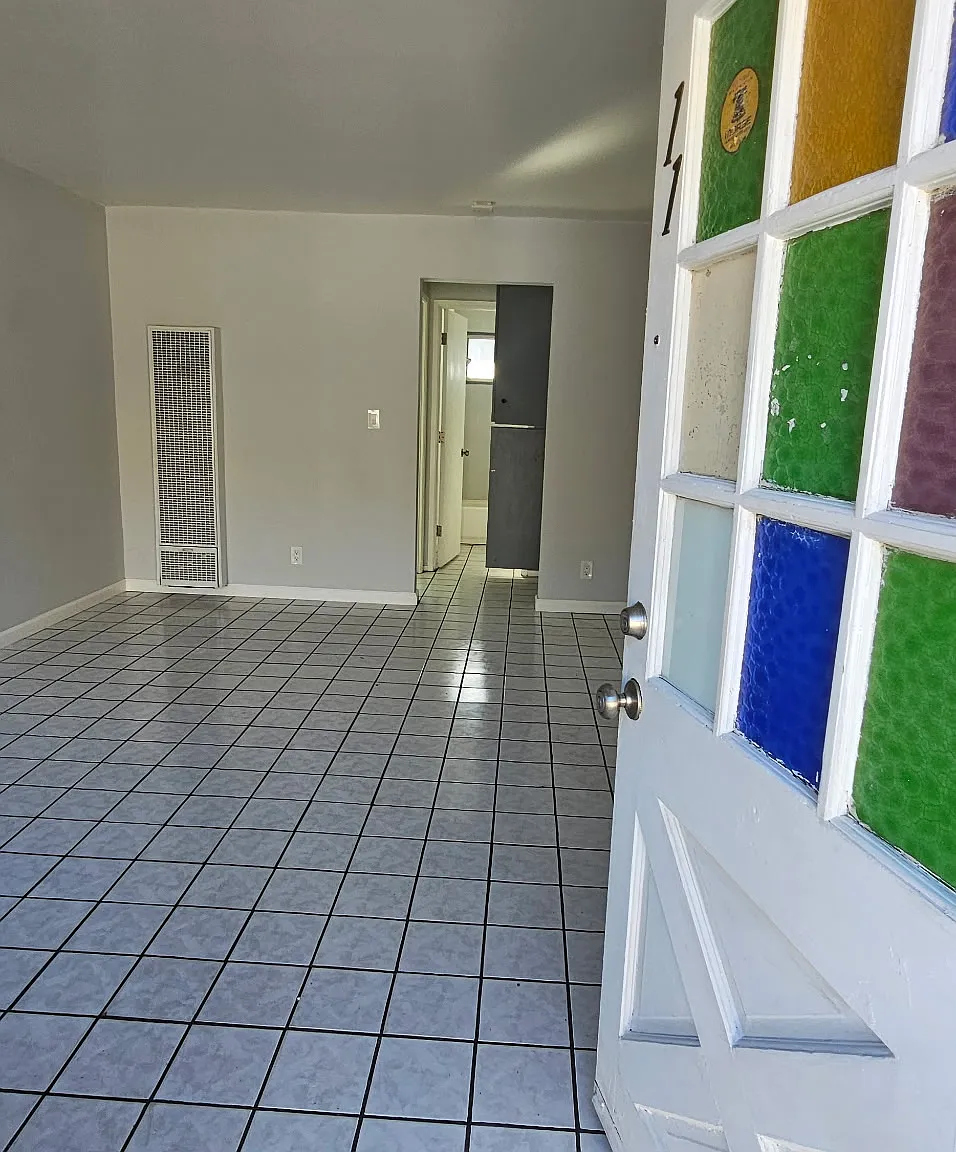 8901 Orion Ave — Photo 1