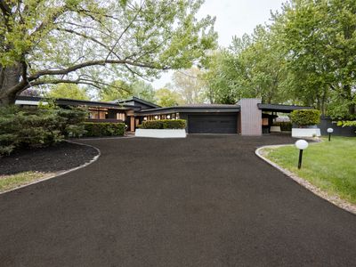 221 N Dale Ave, Mount Prospect, IL, 60056