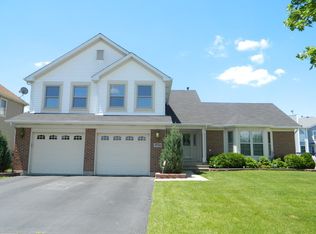 1010 Harmon Blvd, Hoffman Estates, IL 60169