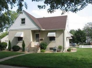 108 4th Ave NE, Osseo, MN 55369