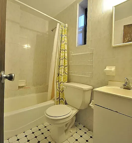 247 E 81st St #4A — Photo 4