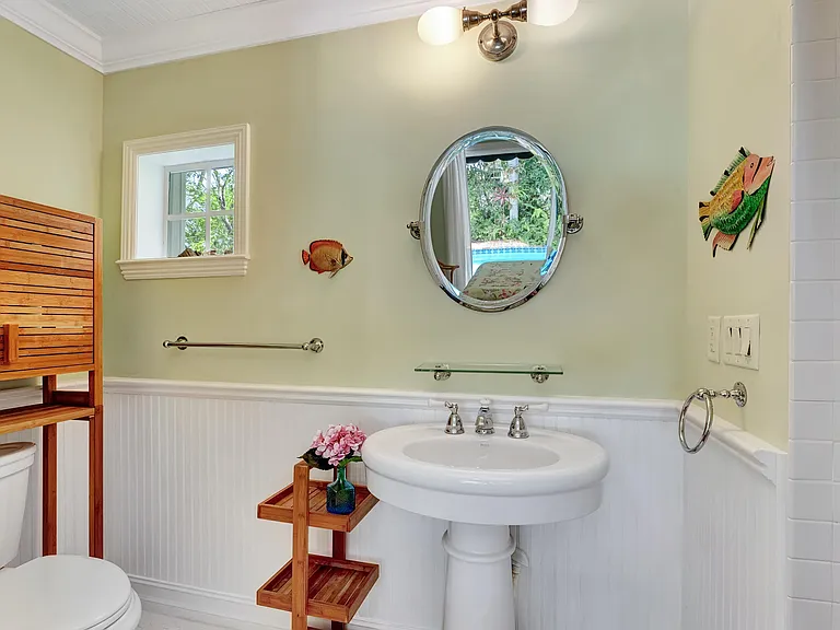 306 N Swinton Ave — Photo 16