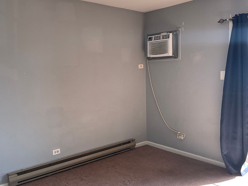 1st image of 1120 Cedar St APT 3B