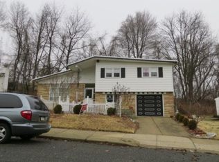 9130 Dale Rd, Philadelphia, PA 19115