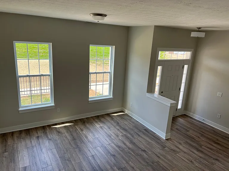 1050 Valentine Ln — Photo 20