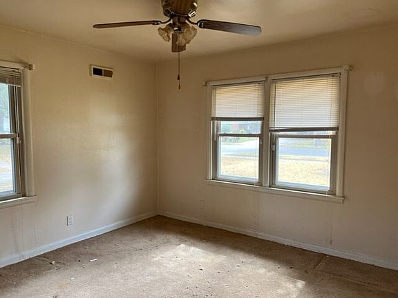 4th image of 108 S Crescent Dr