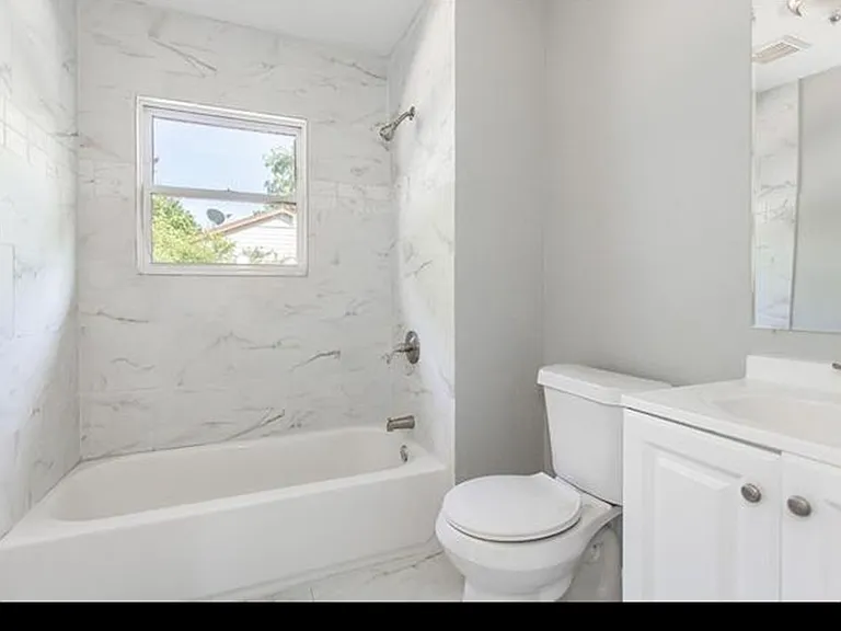 2338 Longhorn St — Photo 9