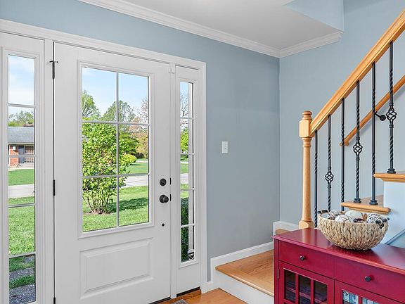 4th image of 3203 Morningview Dr