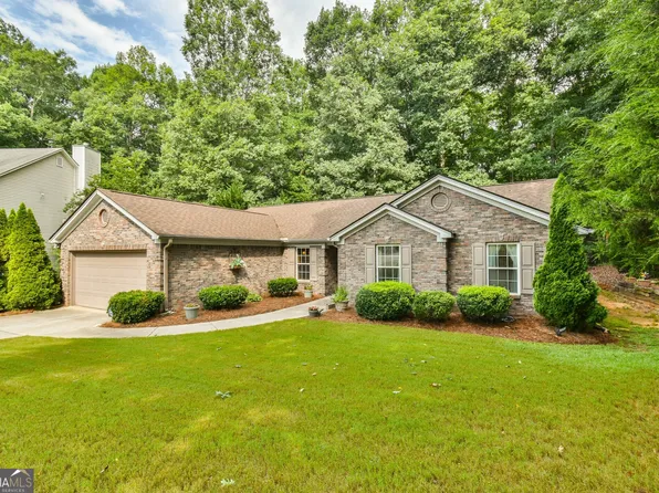 2044 Lantern Dr, Jefferson, GA 30549