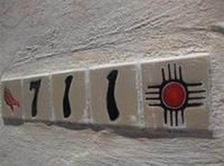 711 Summer Ave NW, Albuquerque, NM 87102