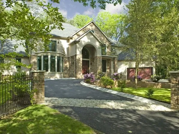 63 Greenhouse Ct, Princeton, NJ 08540