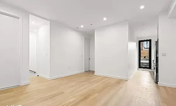 583 Lorimer Street — Photo 3