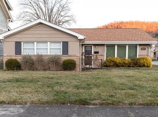 2200 Hazlett Avenue, Wheeling, WV 26003