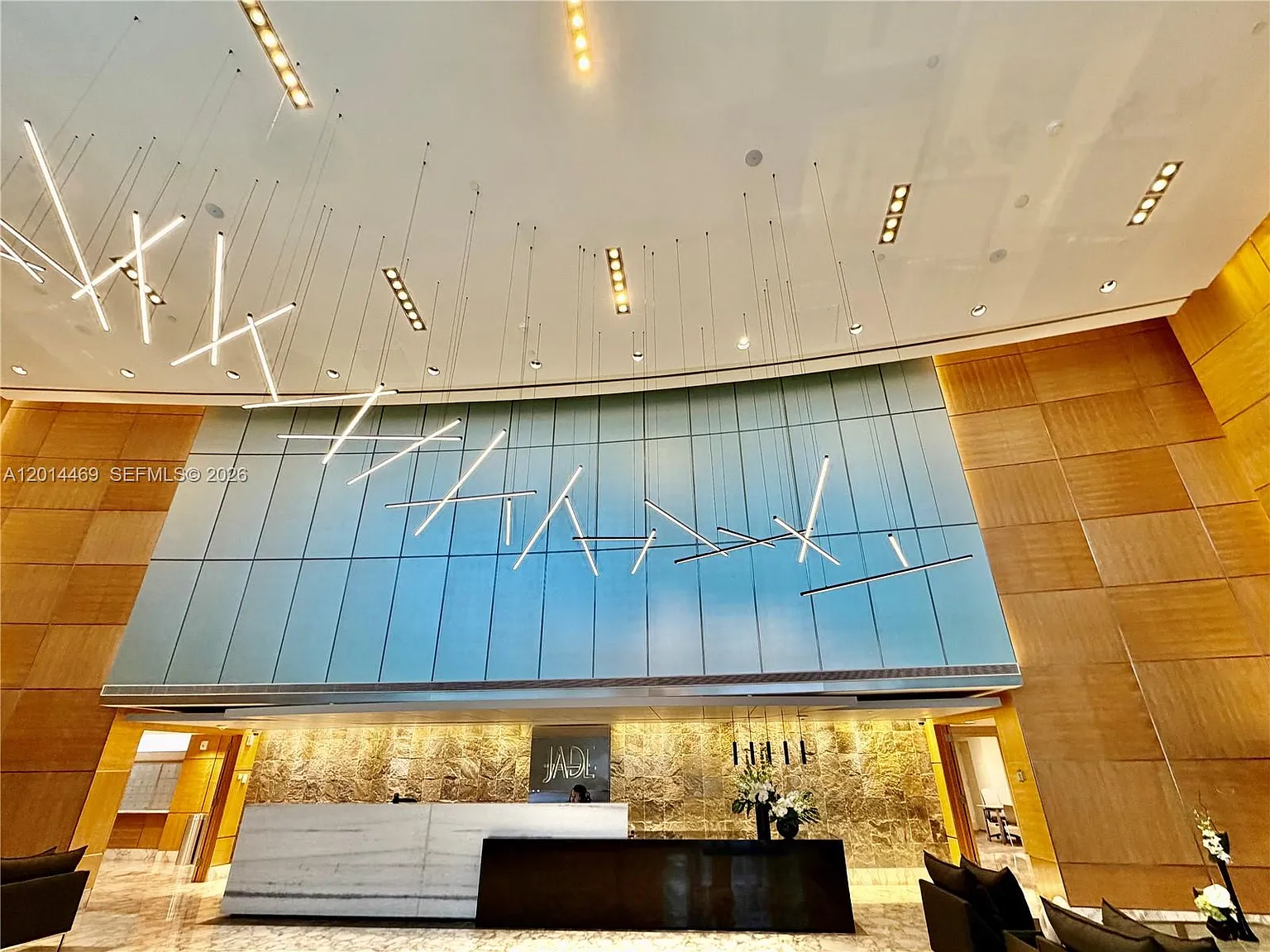 Jade Residences — Photo 2