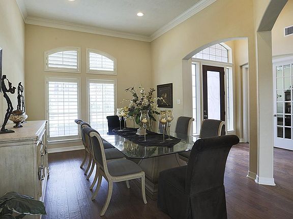 The generously sized dining room is perfect for those special family and holiday dinners.