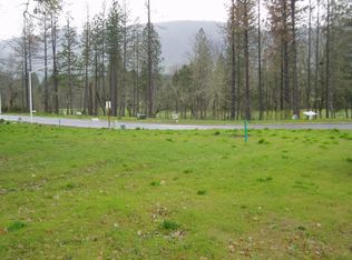 1335 Green Valley Dr, Cave Junction, OR 97523