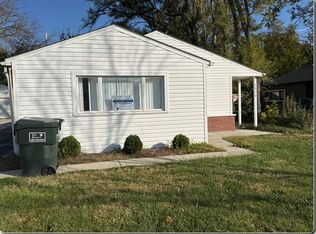 2810 Lexington Dr, Hazel Crest, IL 60429