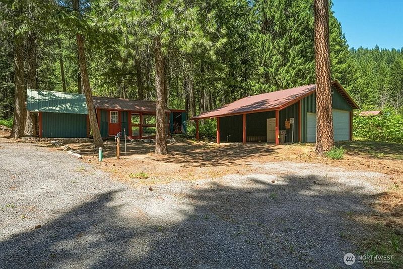 2nd image of 3320 Hansel Lane