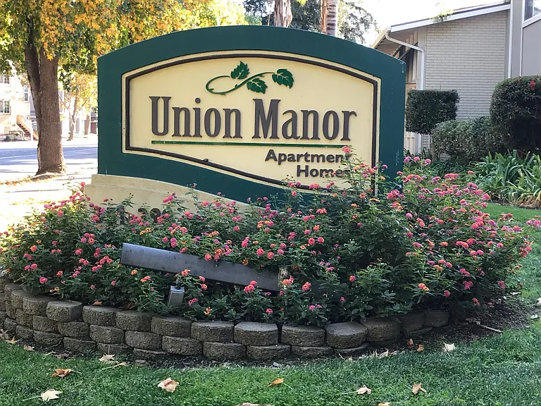 Union Manor — Photo 24