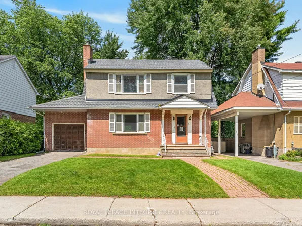 11 Toronto St, Ottawa, ON K1S 0N1