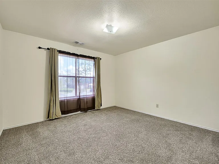 5910 Rolff Ln — Photo 15