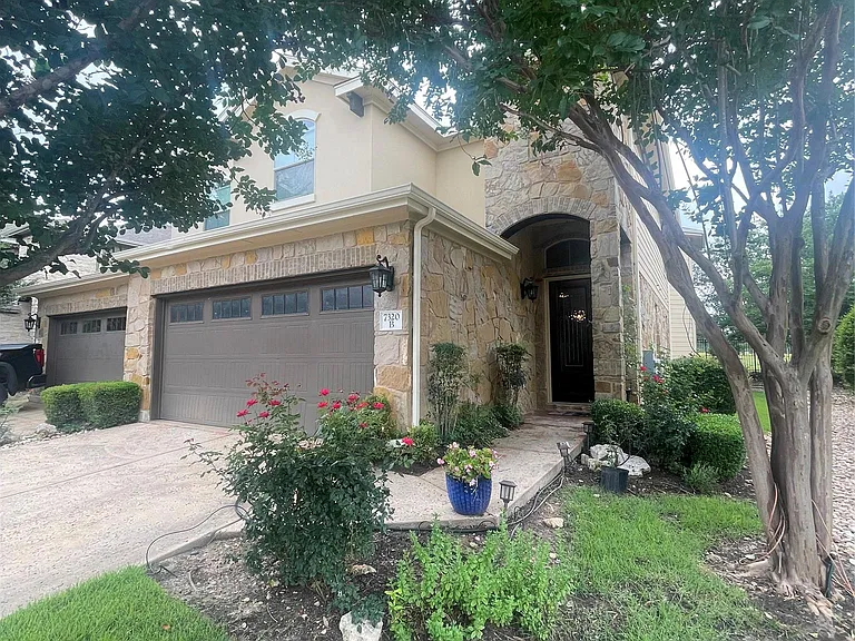 7320 Colina Vista Loop #B — Photo 2