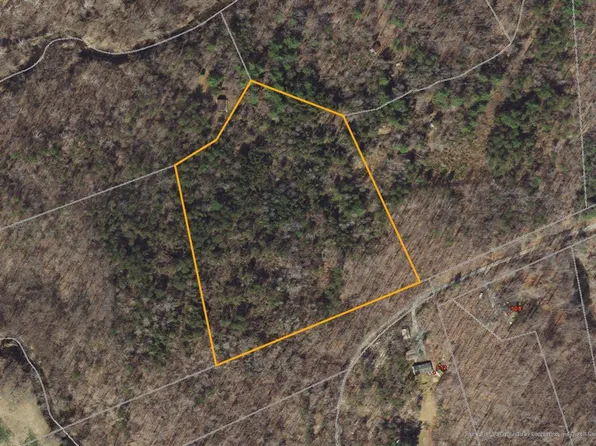 2 Hawkwood Ln, Palmyra, VA 22963