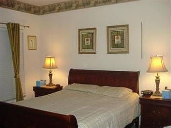 4th image of 520 Summer Garden Way