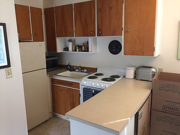 4th image of 2117 Waverly Pl N #18163796